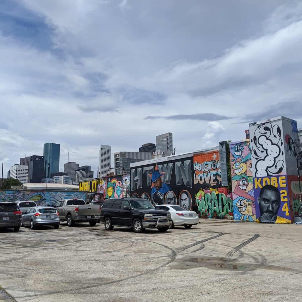 Houston Graffiti Building & Graffiti Park