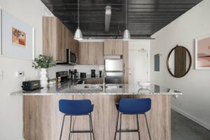 Lodgeur - Cool designer 1BR loft - Midtown Kitchen